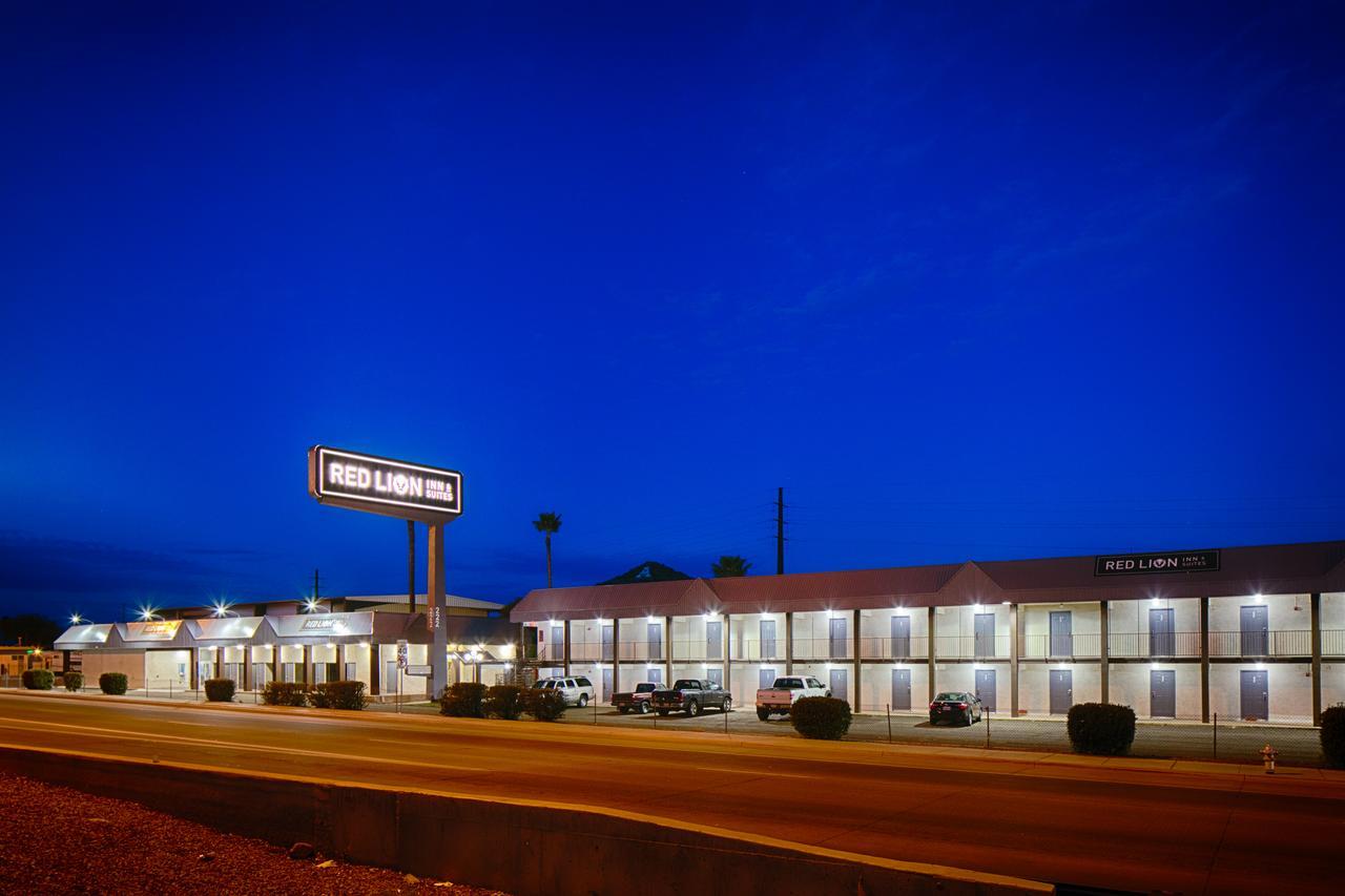 Red Lion Inn & Suites Tucson Downtown מראה חיצוני תמונה